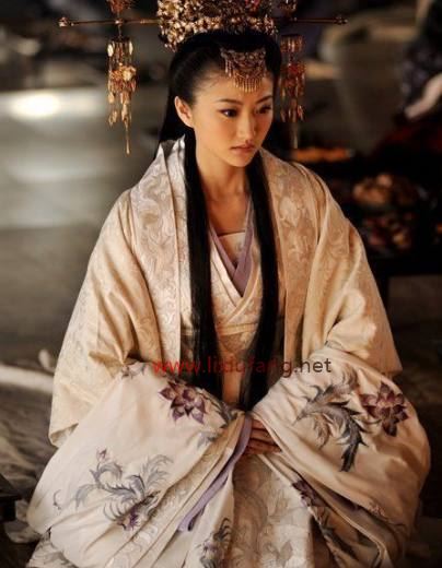 高貴經(jīng)典十二星座古風(fēng)漢服刺繡