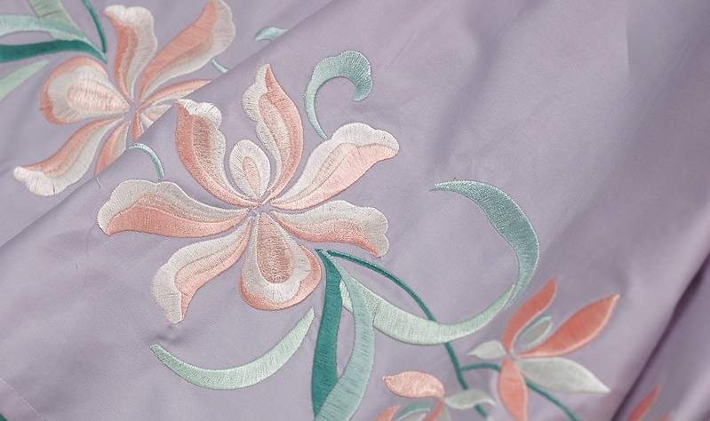 漢唐風(fēng)服裝刺繡古裝戲演出服加工