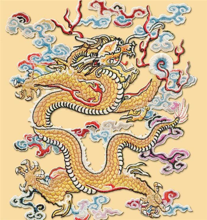 騰云駕霧龍紋刺繡圖案