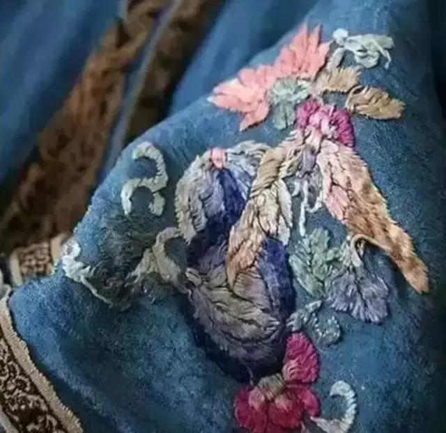 湘繡蘊(yùn)藏著怎樣的美？誰才能真正讀懂她的